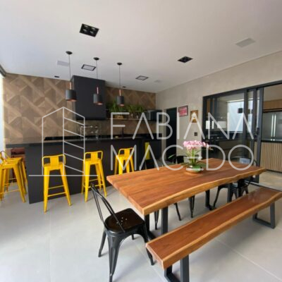 Casa na melhor localização do Condomínio Ouroville em Taubaté