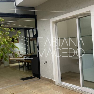 Sobrado a venda no condomínio Ouroville